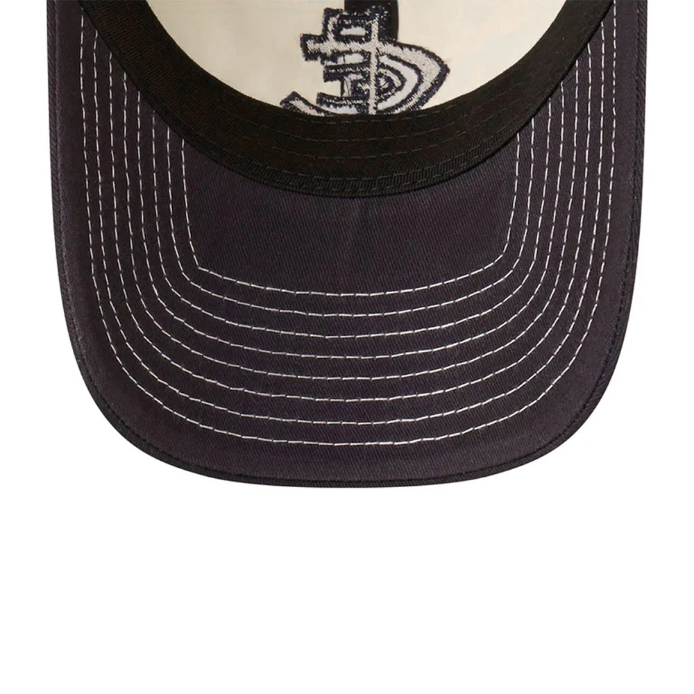 Carlton 2-Tone Chrome 9forty Cap - Image 3
