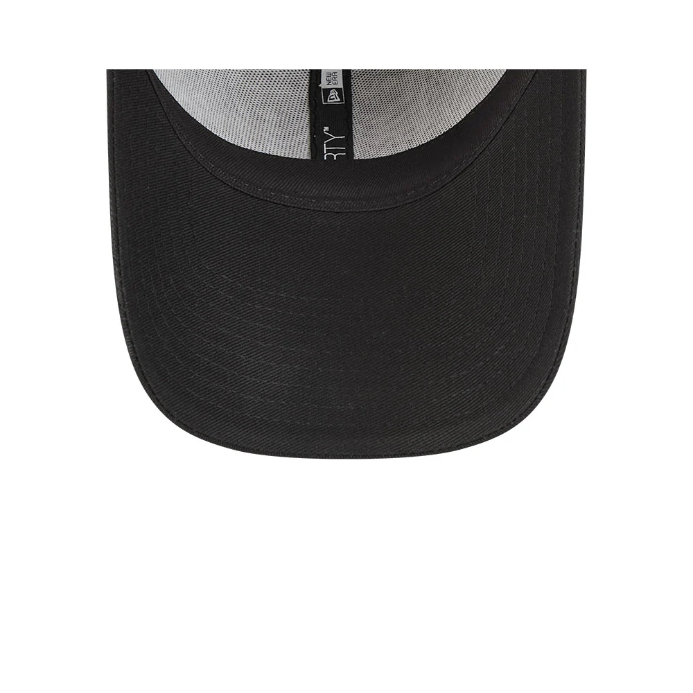 Collingwood Magpies 9forty Cs Logo Arch Cap - Image 7